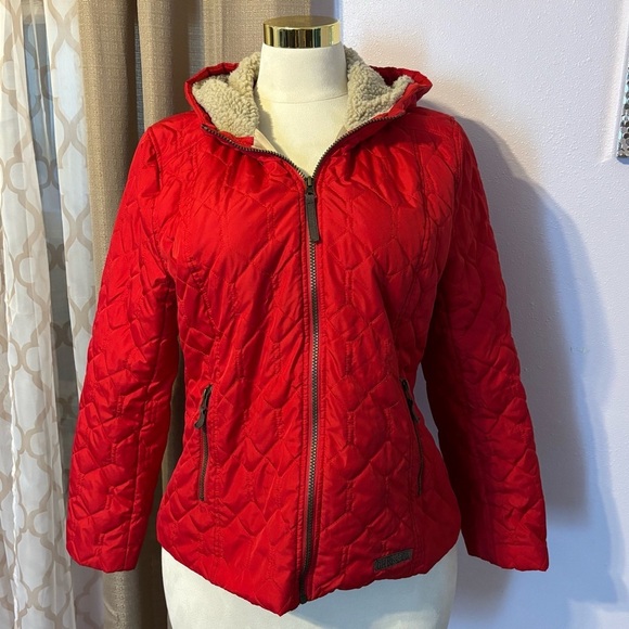 G.H. Bass & Co. Jackets & Blazers - G.H. Bass & Co. Vibrant Red Hooded Puffer Jacket